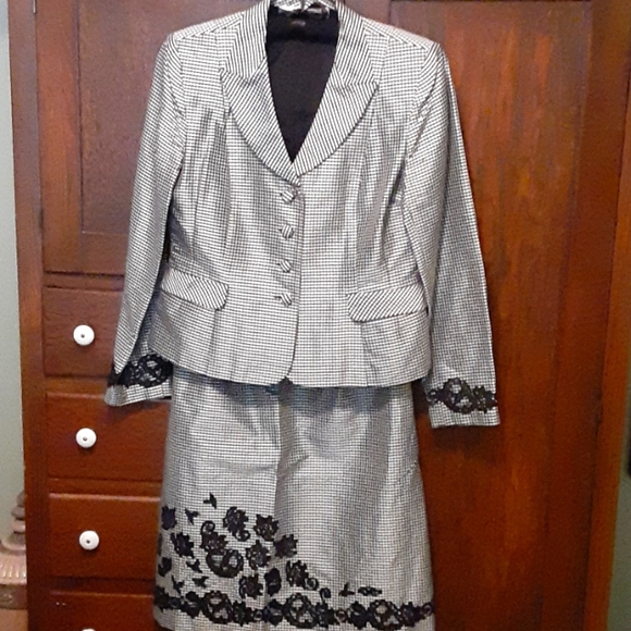 Patricia Moss 2pc Suit - Picture 1 of 7